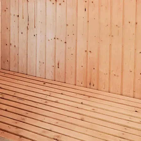 12 Person In Hundested-by Traum